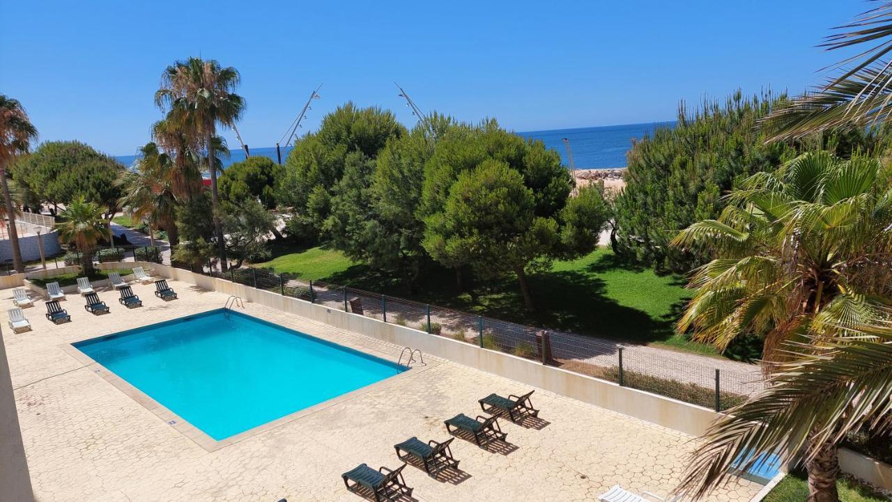 Apartamento Kelyfos Beach By Feriascomsol Quarteira Eksteriør bilde
